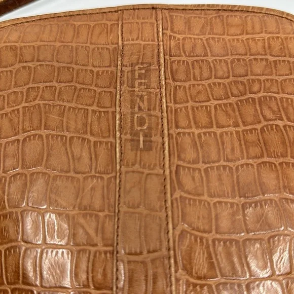 Vintage 80’s Fendi tan embossed crocodile shoulder crossbody bag - Picture 10 of 14